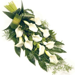 Buchet funerar Cale albe