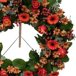 Aranjament funerar rotund cu flori portocalii