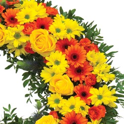 Aranjament funerar rotund galben cu portocaliu